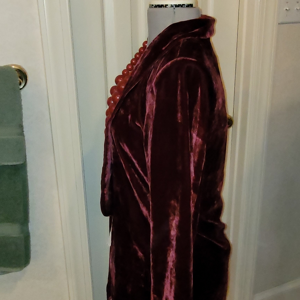 Revolve House of Harlow 1960 Chloe Boyfriend Burgundy Velvet Blazer Jacket - Picture 8 of 15